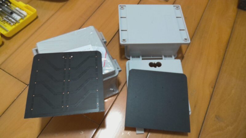 挑戰極致體積：打造 130×130mm 最小 3W 太陽能 Meshtastic 節點建置記錄 - 封面圖